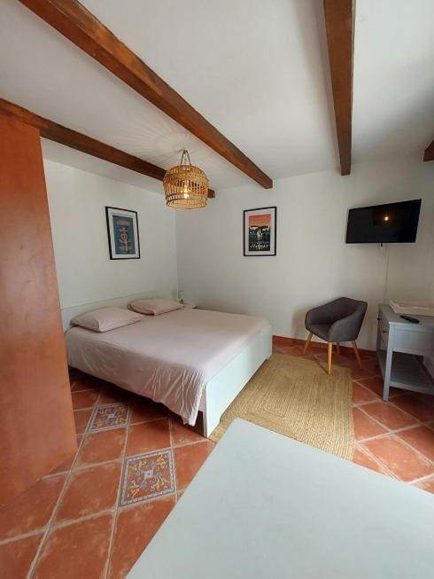 Mas Constantin Apartamento Salin-de-Giraud Exterior foto