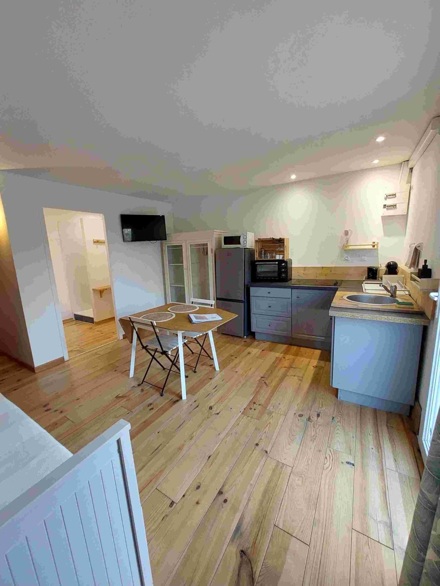Mas Constantin Apartamento Salin-de-Giraud Exterior foto